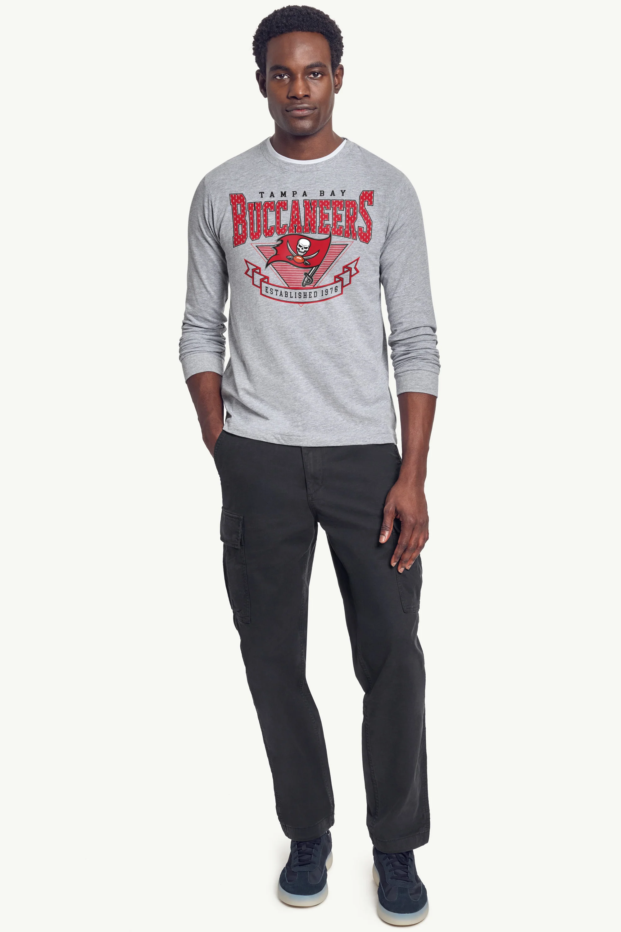 MENS TAMPA BAY BUCCANEERS 80's INSPIRED LONG SLEEVE T SHIRT - Image 2