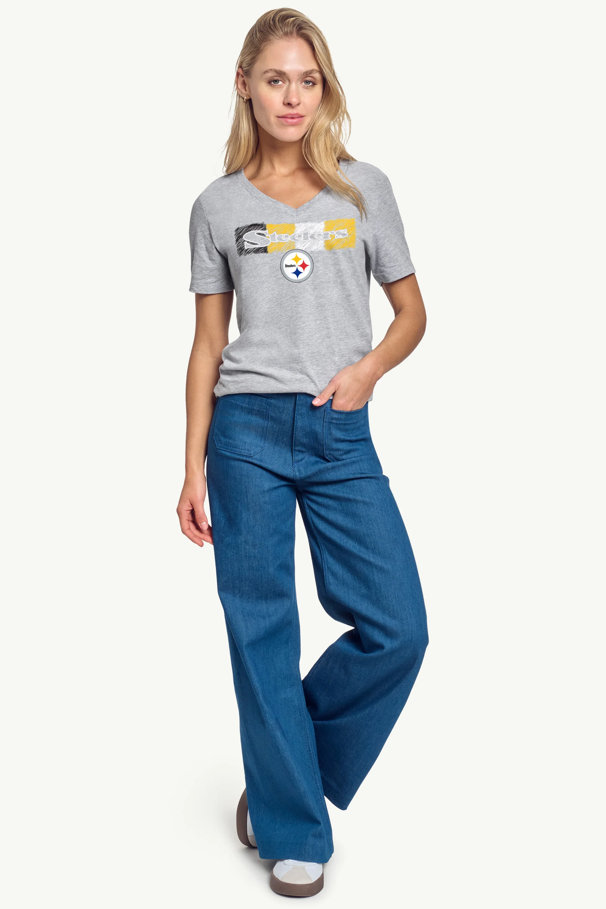 WOMENS PITTSBURGH STEELERS COLOR SHADING V-NECK T SHIRT - Image 2